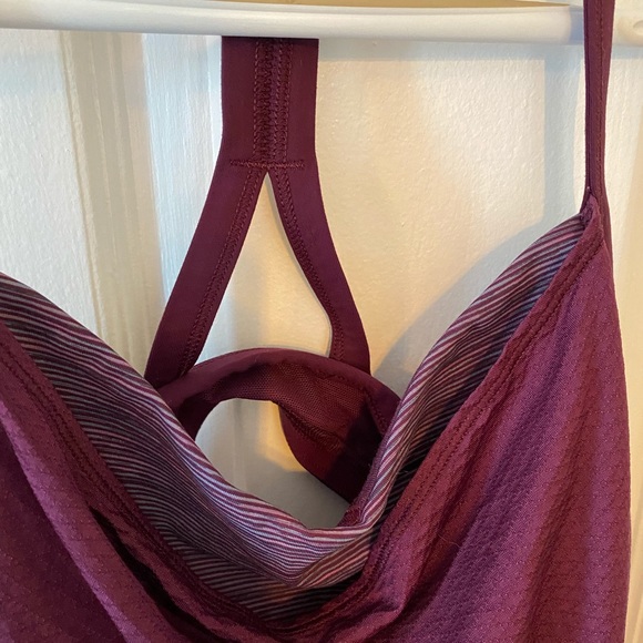 Lululemon C.Y.B - Picture 5 of 6